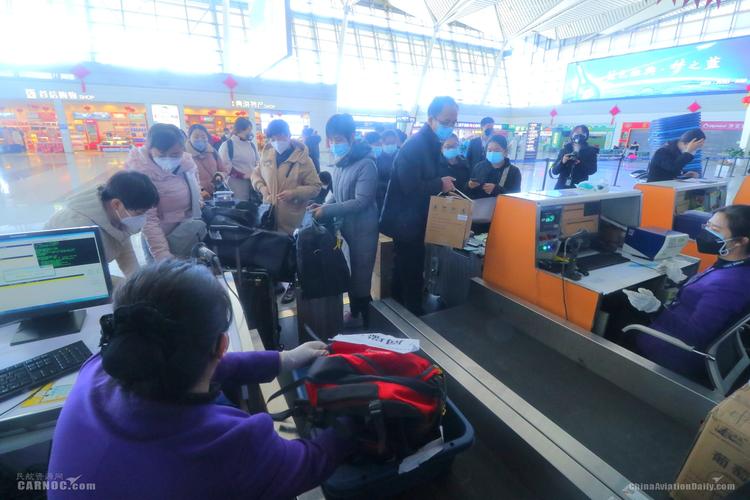 坐飞机是先取票还是先托运行李 坐飞机是先取票还是先托运行李